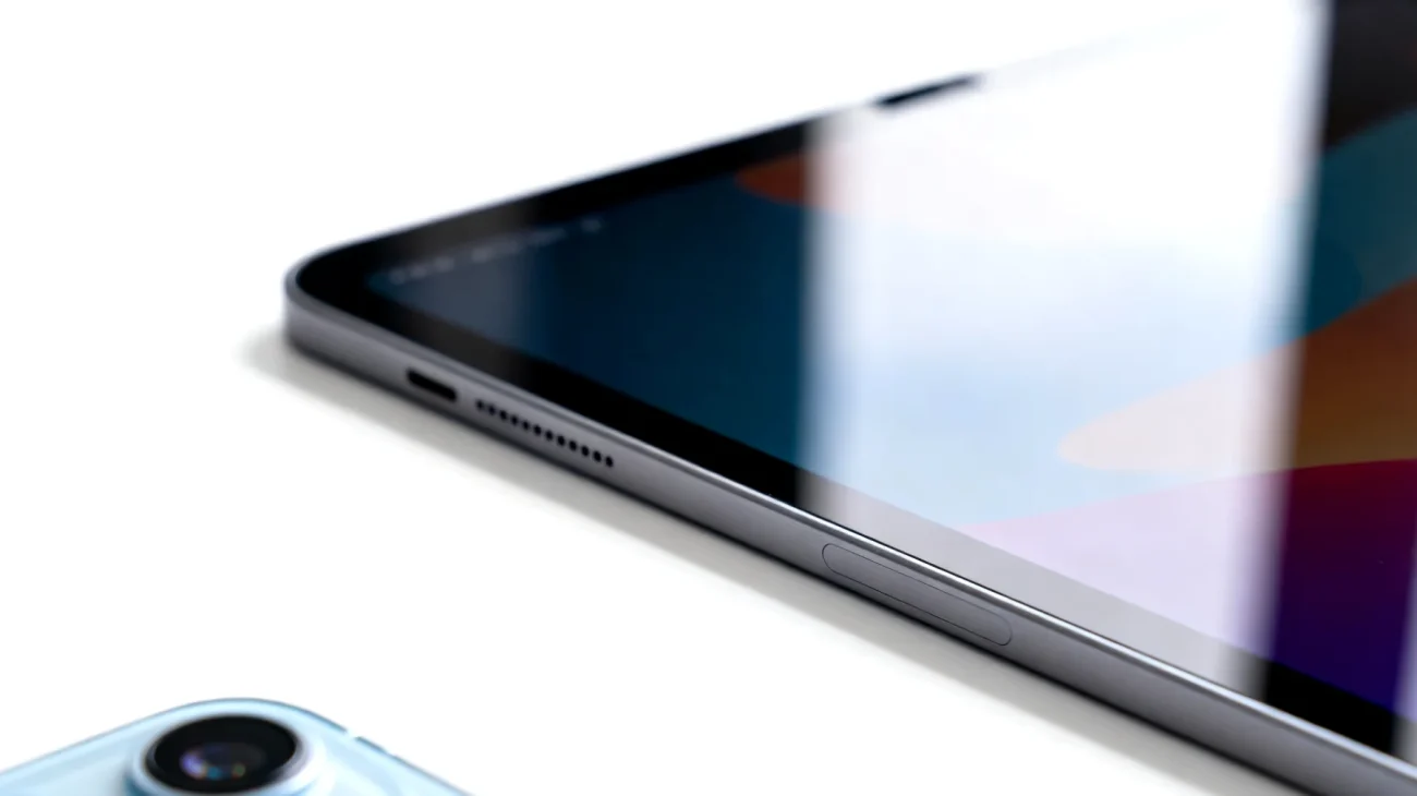 iPad"